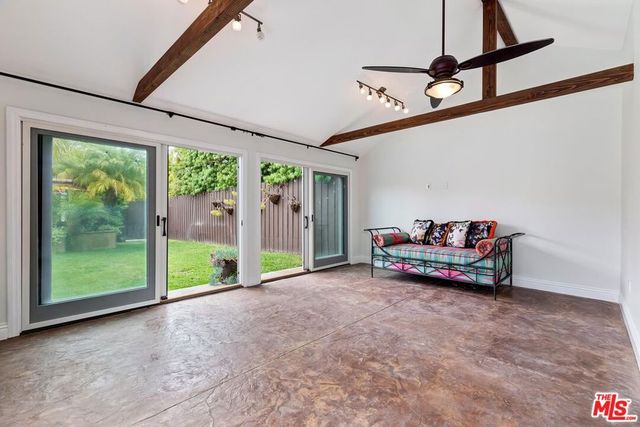 829 S Mullen Avenue, Los Angeles, CA 90005