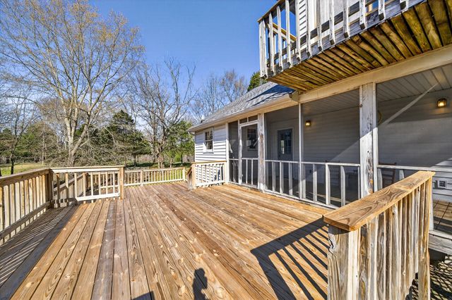 676 Sunny Point Rd, Baxter, TN 38544