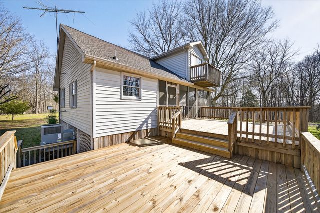 676 Sunny Point Rd, Baxter, TN 38544