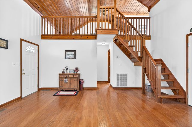 676 Sunny Point Rd, Baxter, TN 38544