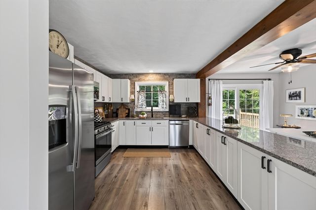 125 Alpha St, Dartmouth, MA 02747