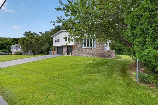 125 Alpha St, Dartmouth, MA 02747