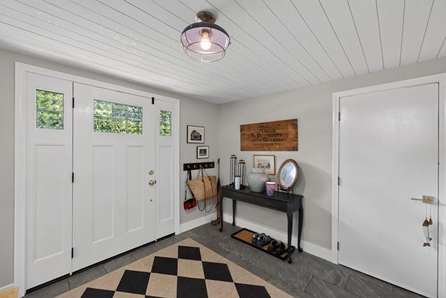 125 Alpha St, Dartmouth, MA 02747