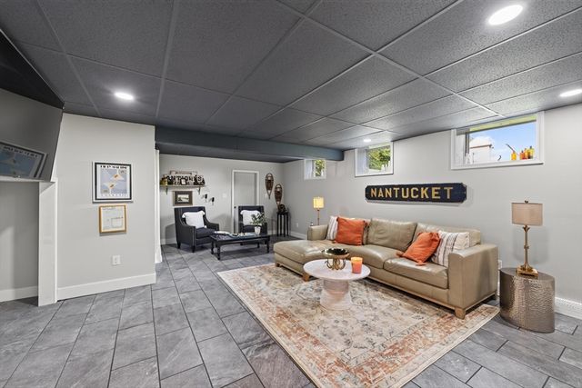 125 Alpha St, Dartmouth, MA 02747
