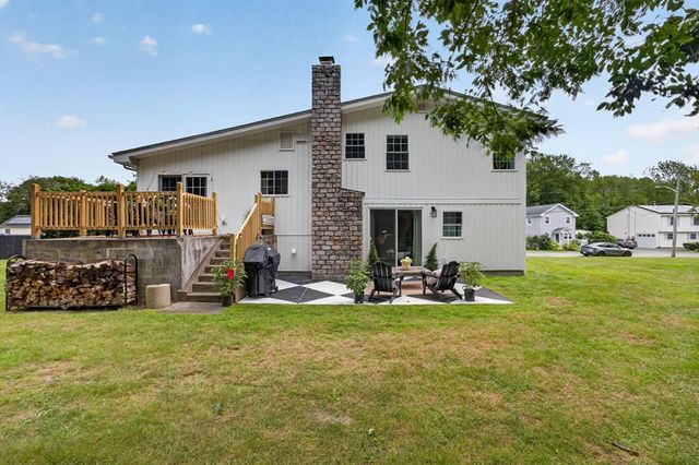 125 Alpha St, Dartmouth, MA 02747