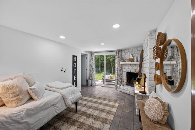 125 Alpha St, Dartmouth, MA 02747