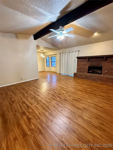 4609 S Date Avenue, Broken Arrow, OK 74011