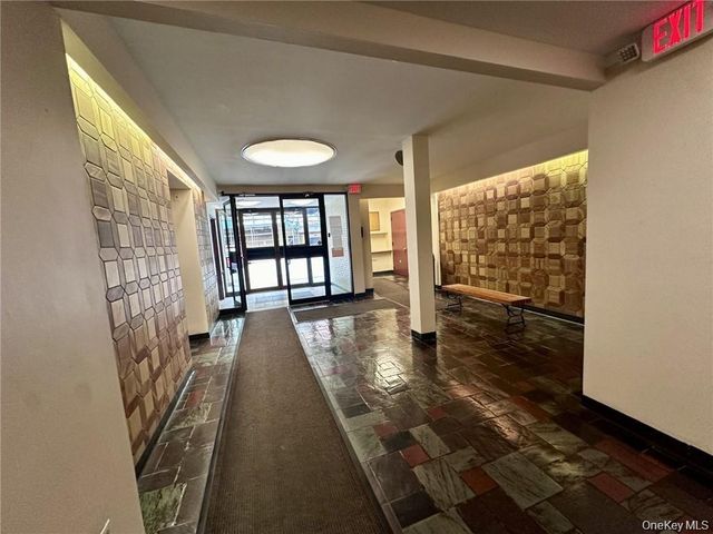 35 Stewart Place 204A, Mount Kisco, NY 10549