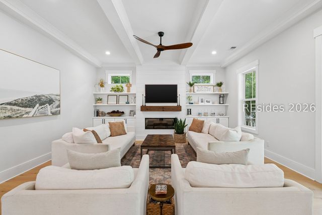 21 Paddocks Blvd, Hilton Head Island, SC 29926