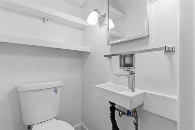 116 Warren Dr, New Kensington, PA 15068