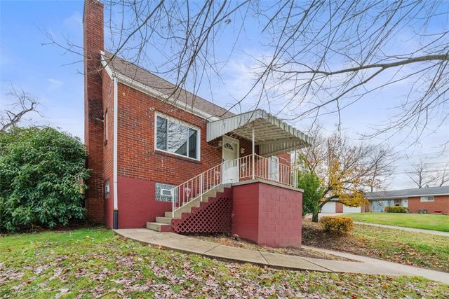 116 Warren Dr, New Kensington, PA 15068