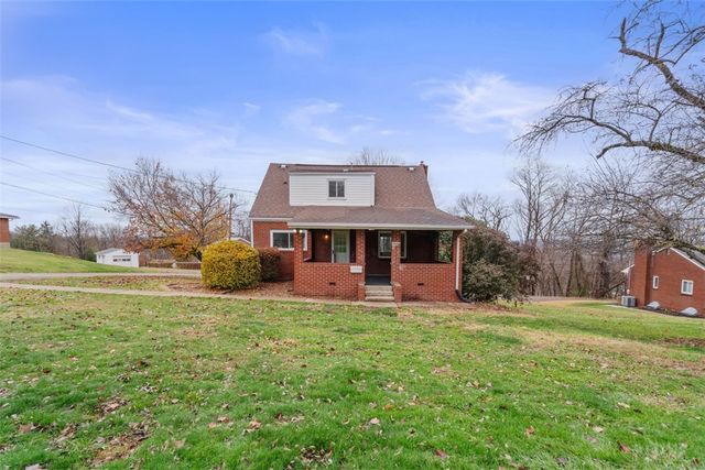 116 Warren Dr, New Kensington, PA 15068