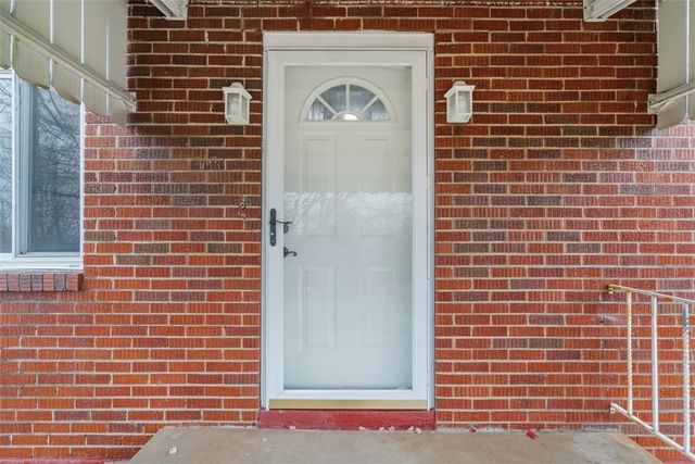 116 Warren Dr, New Kensington, PA 15068