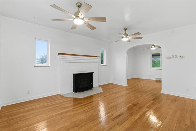 116 Warren Dr, New Kensington, PA 15068