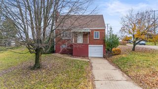 116 Warren Dr, New Kensington, PA 15068