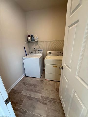 2251 Flag Street, Winston-salem, NC 27101