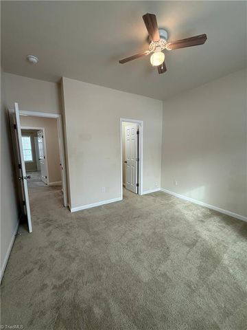 2251 Flag Street, Winston-salem, NC 27101