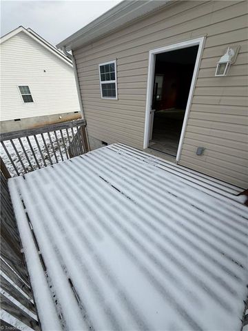 2251 Flag Street, Winston-salem, NC 27101