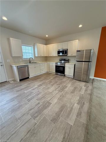 2251 Flag Street, Winston-salem, NC 27101