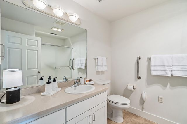 597 Mariposa Court, Ashland, OR 97520