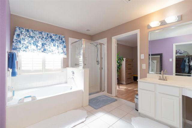 18219 Noble Forest Drive, Humble, TX 77346