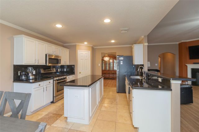 18219 Noble Forest Drive, Humble, TX 77346