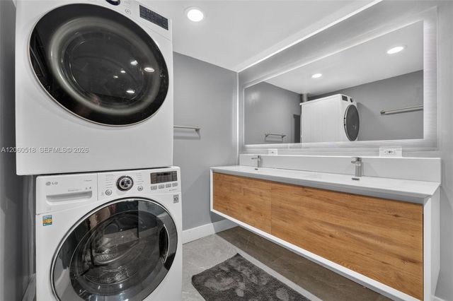 1532 Fletcher St, Hollywood, FL 33020