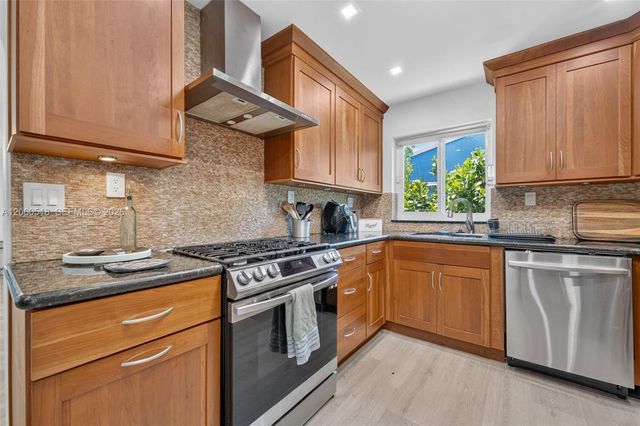 1532 Fletcher St, Hollywood, FL 33020
