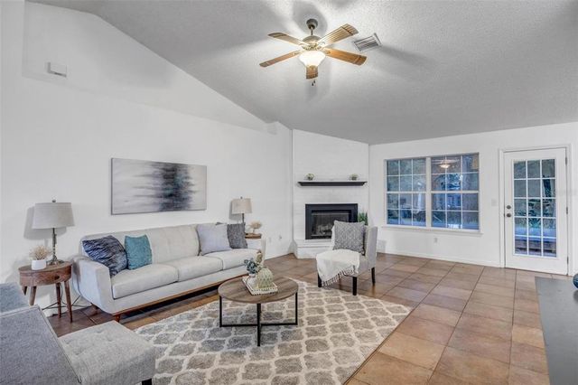 98 ROXBORO DRIVE, Palm Coast, FL 32164