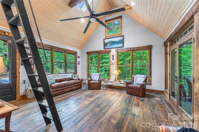 130 Settlement Ridge Drive 48, Marion, NC 28752