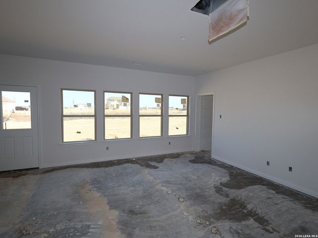 17506 Buffalo Grass Lane, Elmendorf, TX 78112