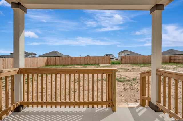 17506 Buffalo Grass Lane, Elmendorf, TX 78112