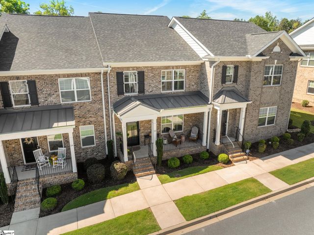 32 Peckham Street, Greenville, SC 29607
