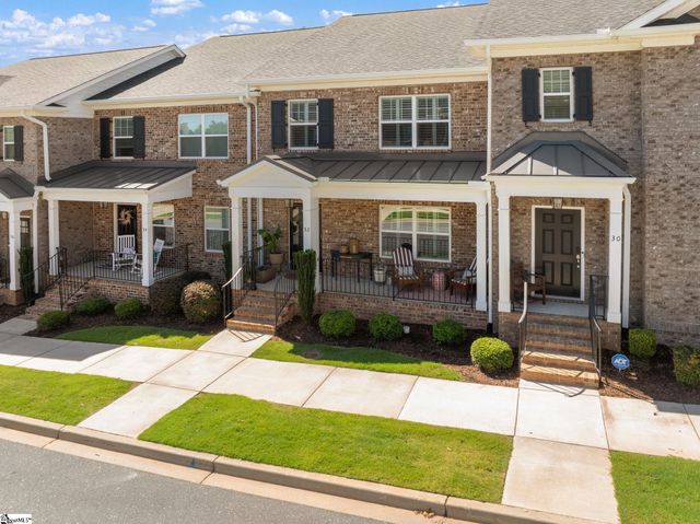 32 Peckham Street, Greenville, SC 29607