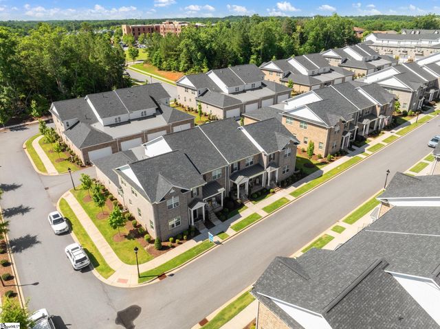 32 Peckham Street, Greenville, SC 29607