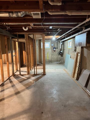 381 W Millers Road, Des Plaines, IL 60016