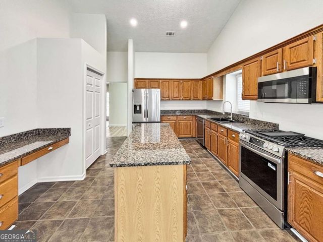 4406 Singletree Way NW, Acworth, GA 30101