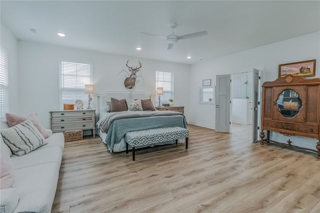 1416 Cittadella Avenue, Tontitown, AR 72762