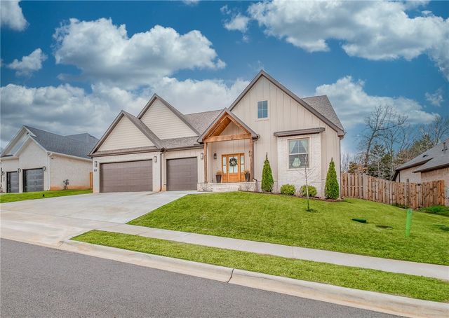 1416 Cittadella Avenue, Tontitown, AR 72762