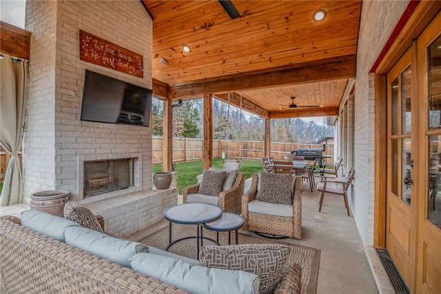 1416 Cittadella Avenue, Tontitown, AR 72762