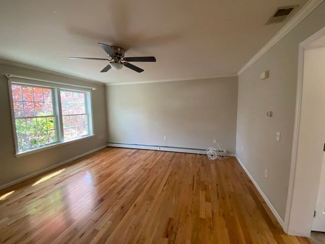37 Glen Ave 28, Chelmsford, MA 01824