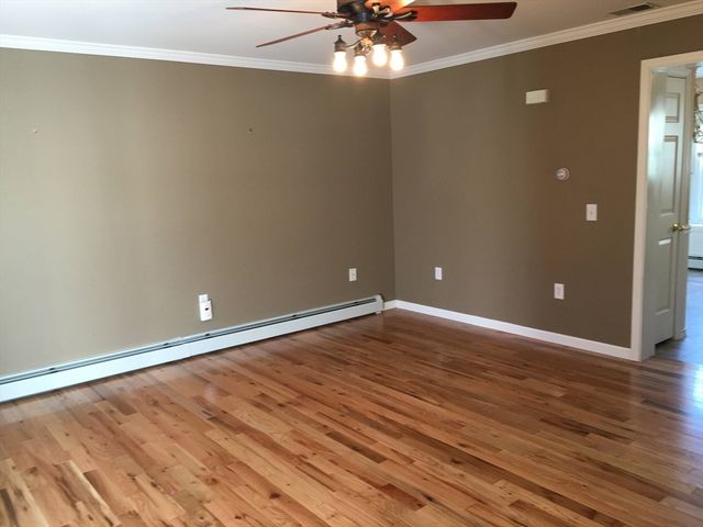 37 Glen Ave 28, Chelmsford, MA 01824