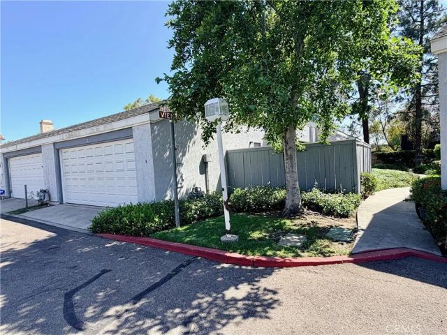 2 Tonada, Irvine, CA 92620