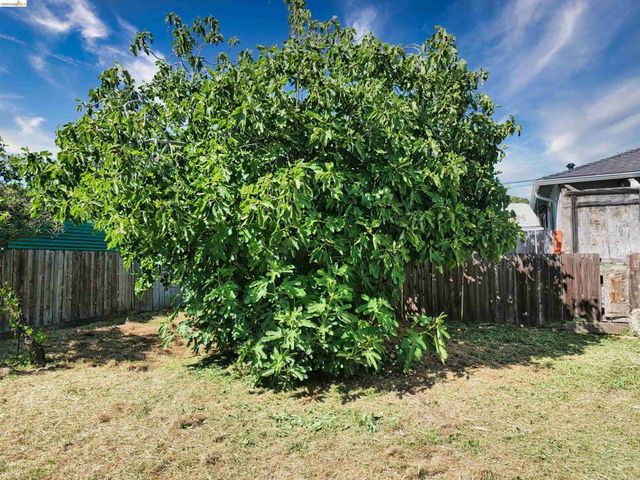1475 70Th Ave, Oakland, CA 94621