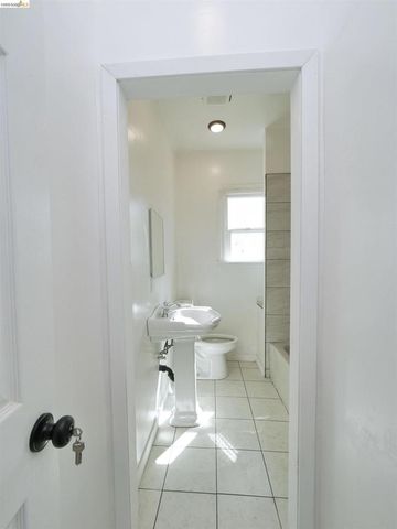 1475 70Th Ave, Oakland, CA 94621