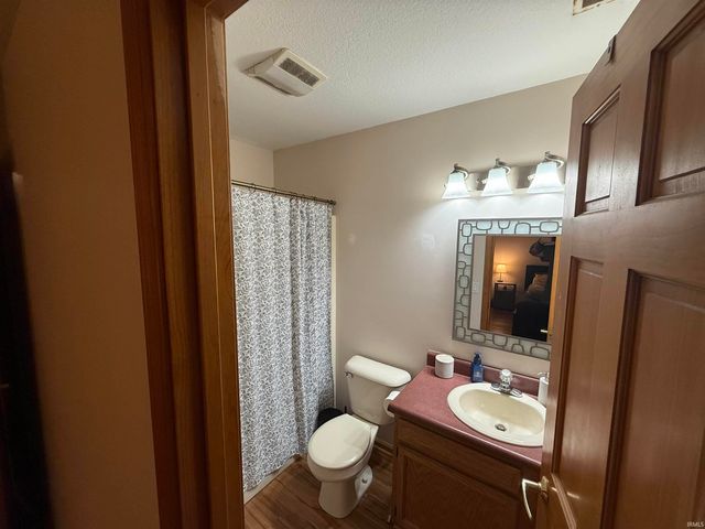 3975 Cobblestone Cove, New Haven, IN 46774