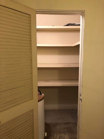 1008 S College Road Apt 212, Lafayette, LA 70503