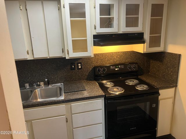 1008 S College Road Apt 212, Lafayette, LA 70503