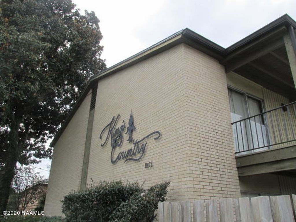 1008 S College Road Apt 212, Lafayette, LA 70503