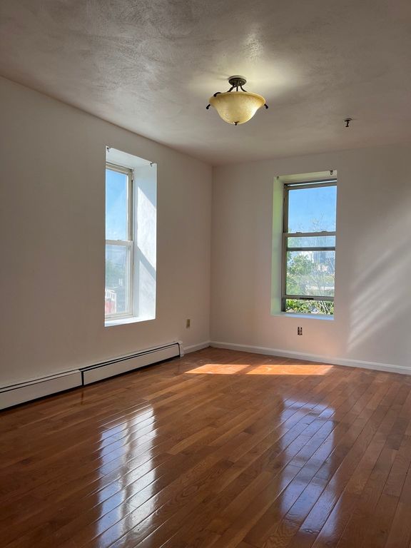 61 Saint James Street 6, Boston, MA 02119
